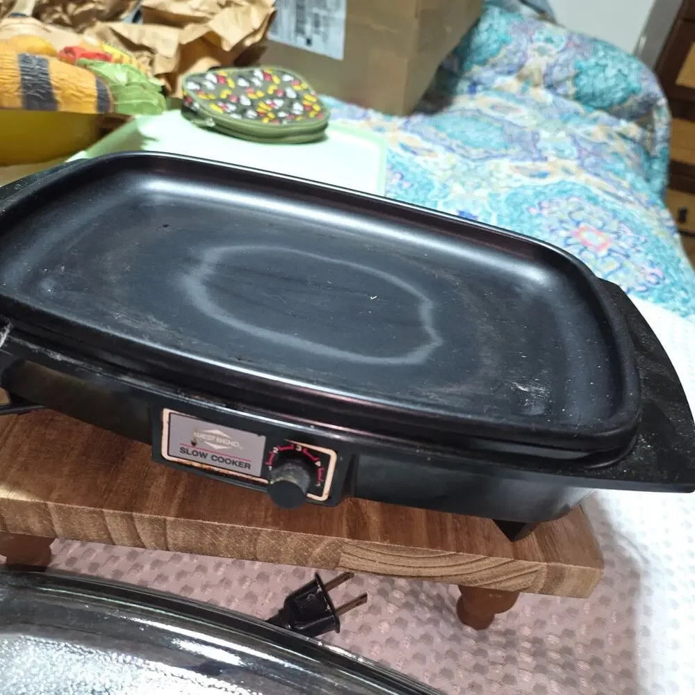 VINTAGE WEST BEND 4 QT SLOW COOKER
